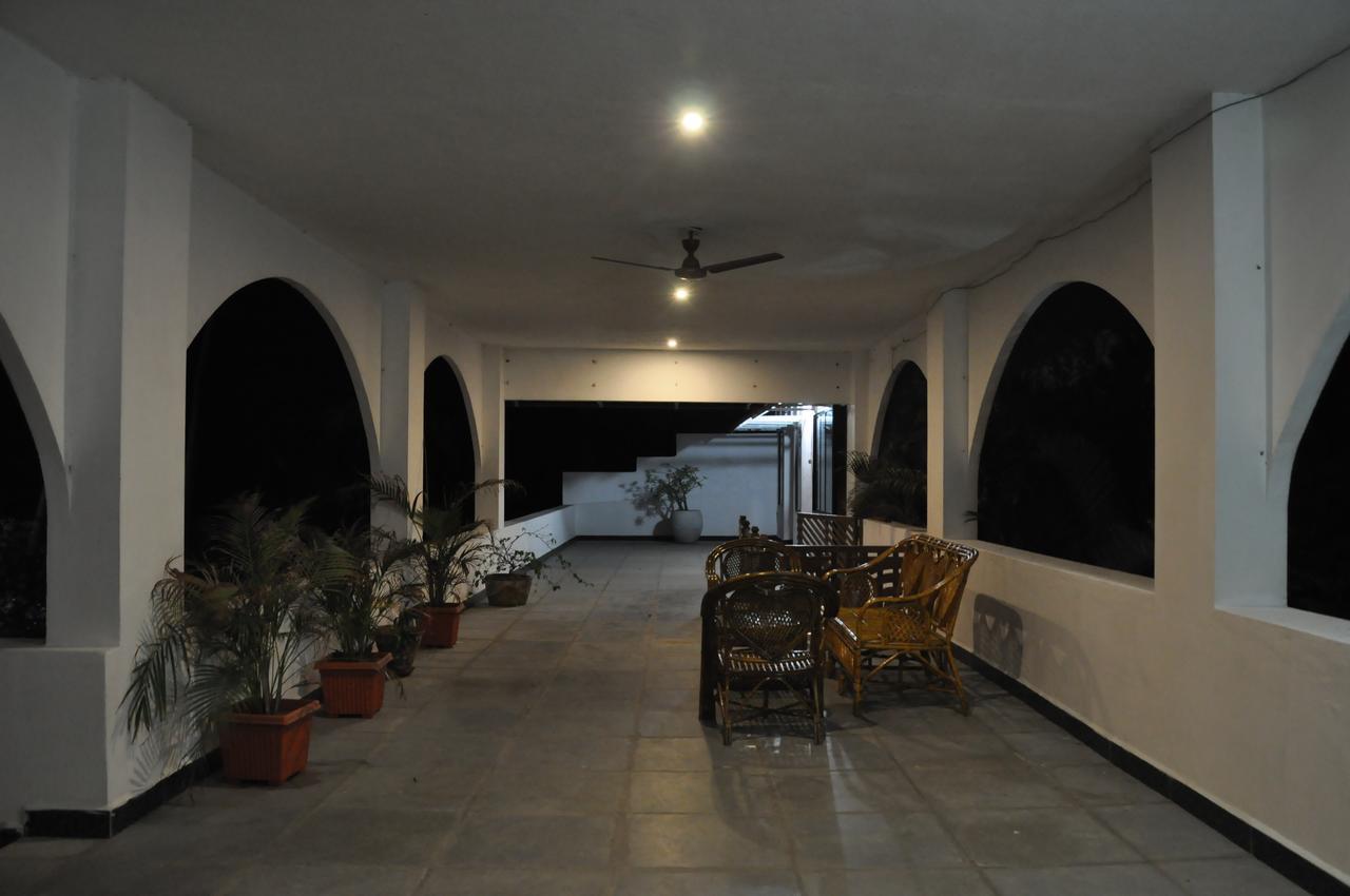 Villa Anna Pondy بونديتْشيري المظهر الخارجي الصورة